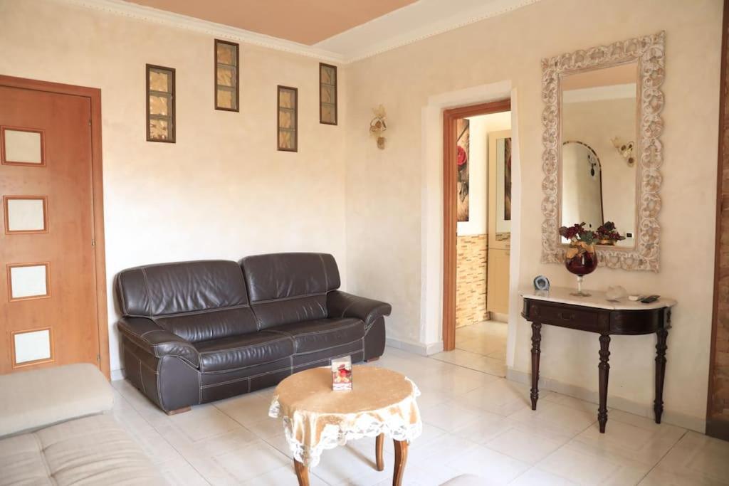 Apartmán Due Minuti Dal Mare Con Balcone Vista Mare Tropea Exteriér fotografie